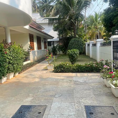 Pinky'S Villa Thiruvananthapuram Eksteriør billede