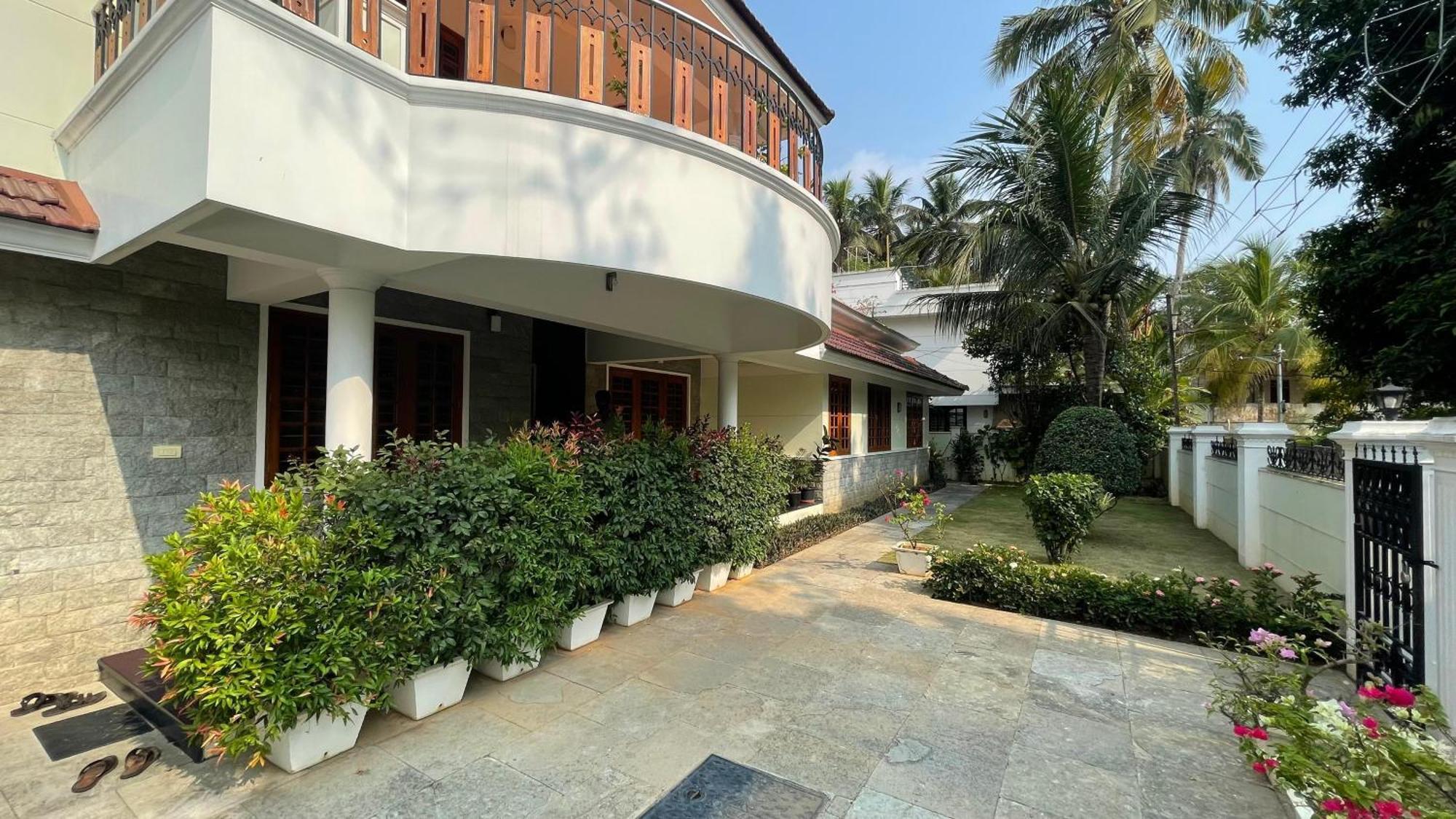 Pinky'S Villa Thiruvananthapuram Eksteriør billede